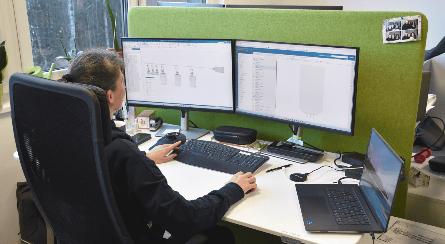 Single Use Support’s design engineers use Solid Edge for mechanical design and Teamcenter for product lifecycle management. (photo courtesy of Peter Kemptner)